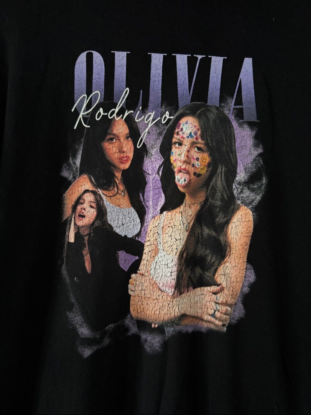Olivia Rodrigo Black Graphic Tee - Olivia Rodrigo Short Sleeve Top Euc — image 3 of 5